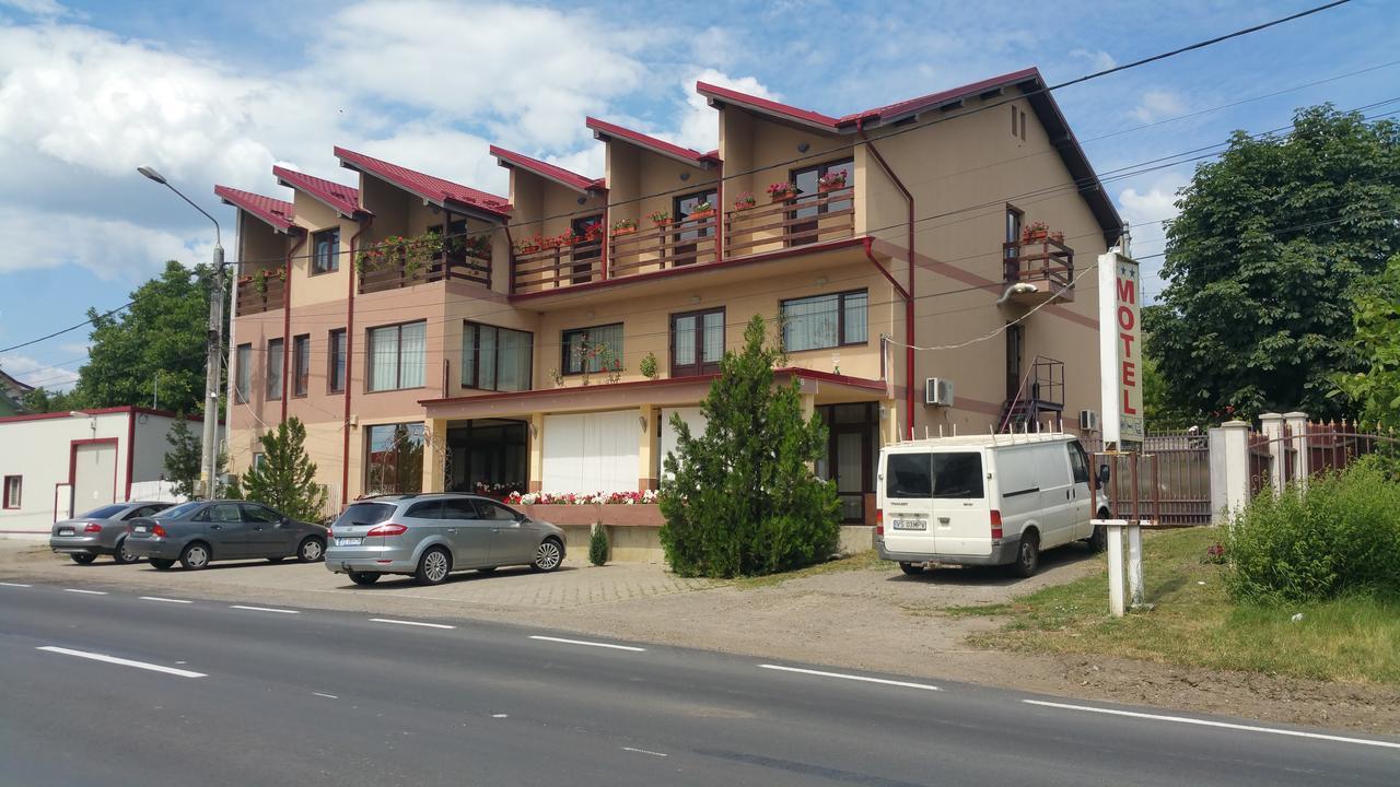 Motel Don Tomaso Vaslui Exteriör bild